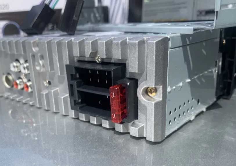 Автомагнитола магнитола с блютуз AUX SD 2хUSB Bluetooth магнітола