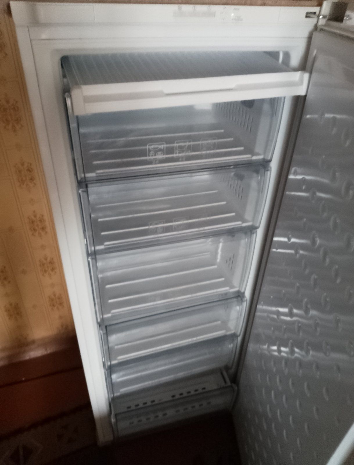 Морозильна камера Beko
