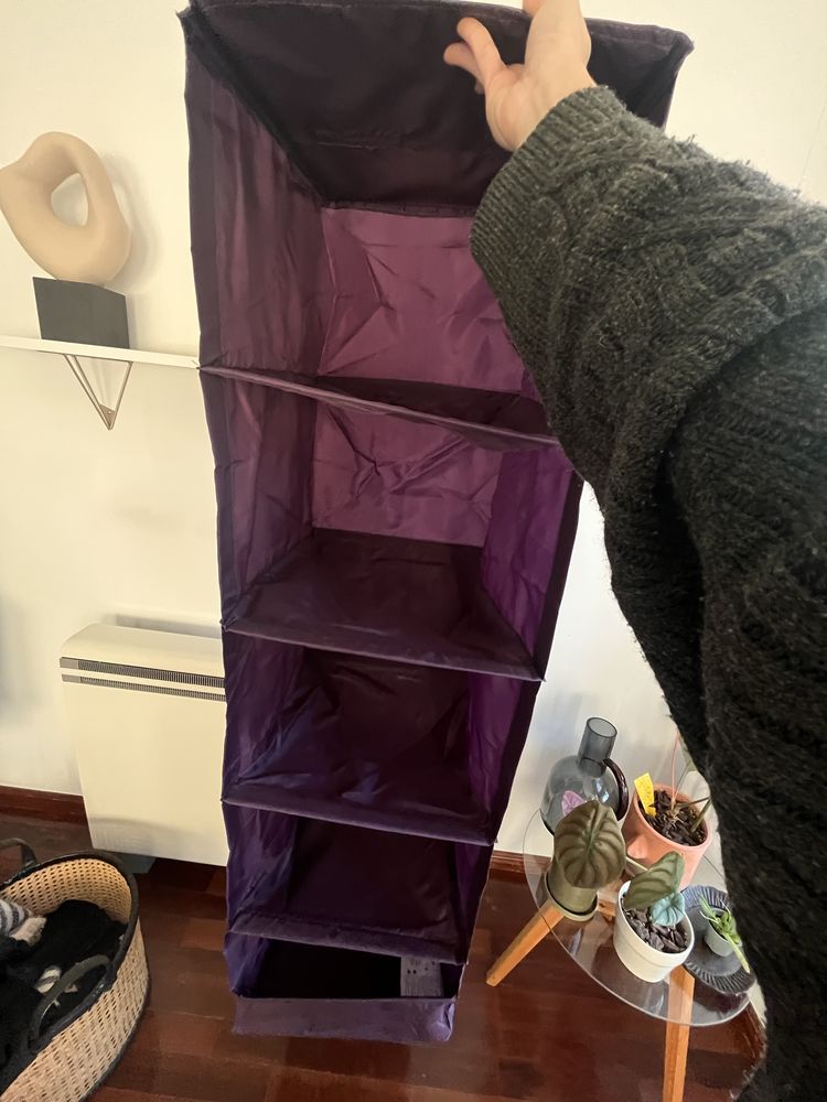 Arrumação de guarda-roupa IKEA