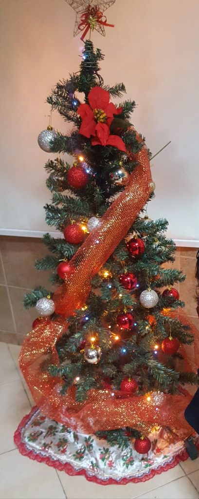 Árvore de natal 150 cms, usado em bom estado