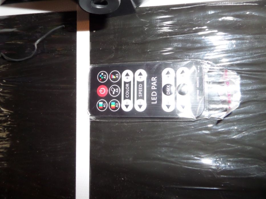 Vende-se projector led 12 x 3W