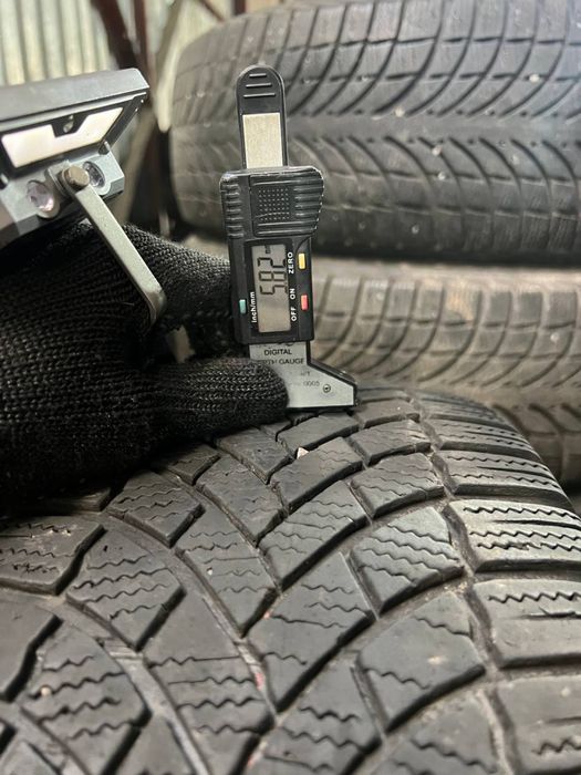 215/60/16 Bridgestone пара зимниз шин