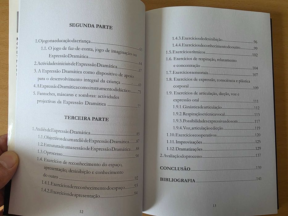 Livro "Expressão Dramática: Práticas Educativas" de Maria José Cunha