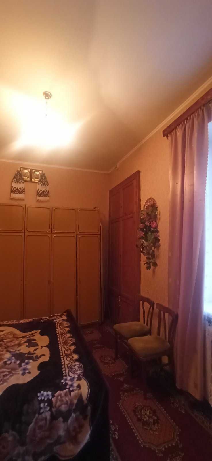 продам 2-х кімнатну квартиру по вул. гетьмана Мазепи (м. Здолбунів).