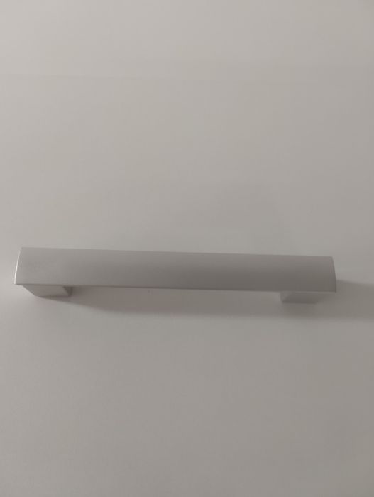 Wyprzedaż uchwyt, rączka meblowa