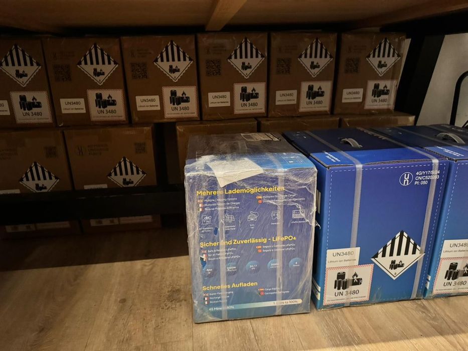 Великий асортимент зарядних станцій Bluetti