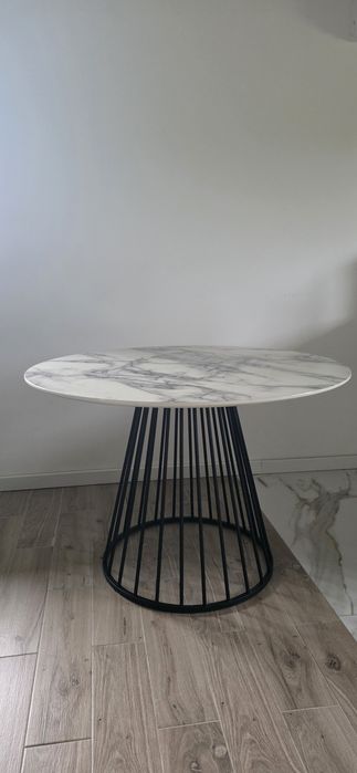 Piękny okrągły stół 110cm