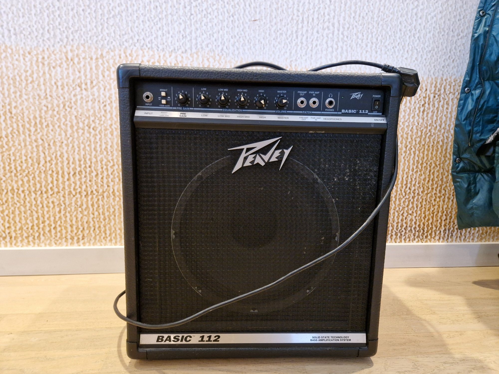 Peavey 112 Basic. Combo basowe.