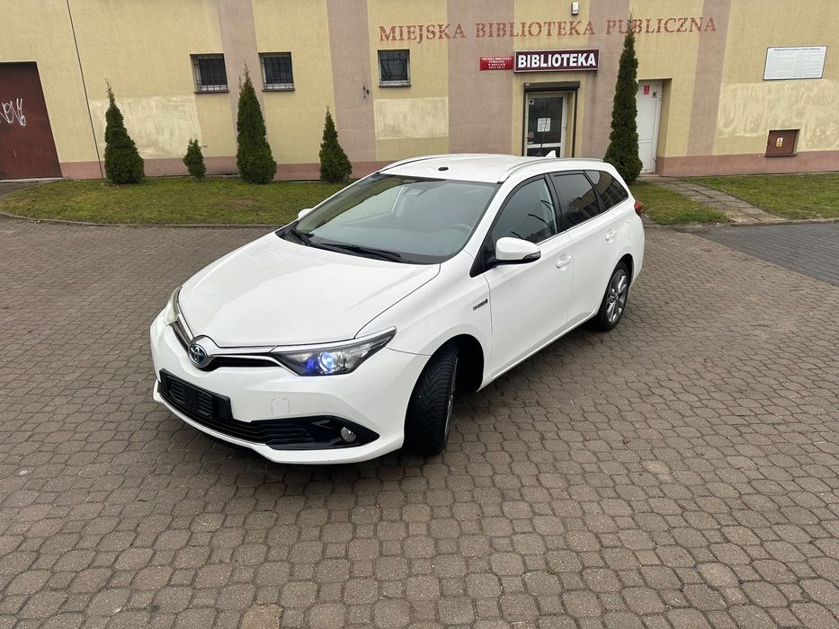 Toyota Auris Toyota Auris 2016 Hybryda