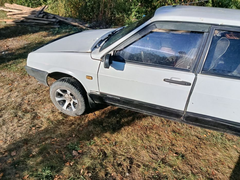 Продам ваз 21099