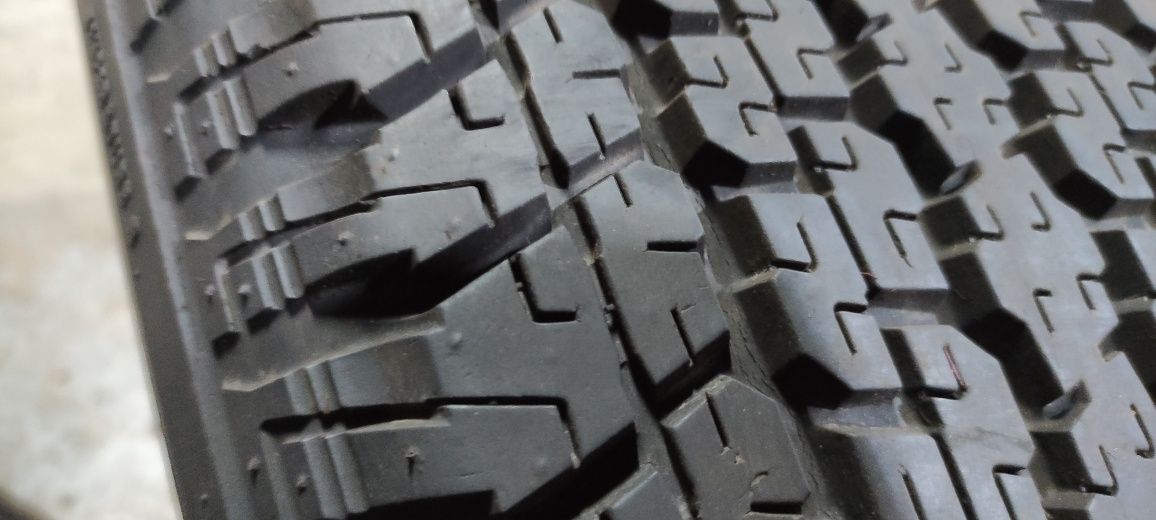 Pneus 265/65/17 Bridgestone semi novos
