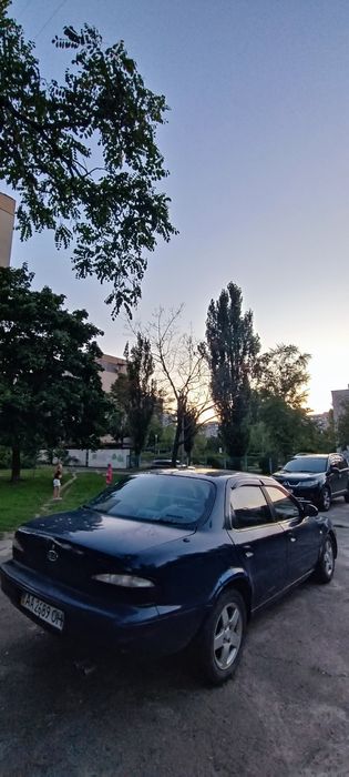Продам kia clarus 1.8 бензин