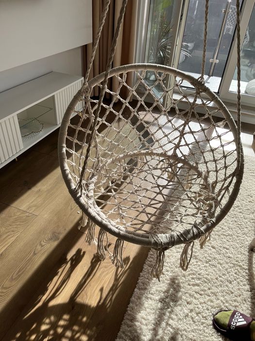 Huśtawka, kokon zawieszany