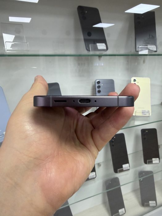 Samsung s24 FE 8/128. В ідеальному стані