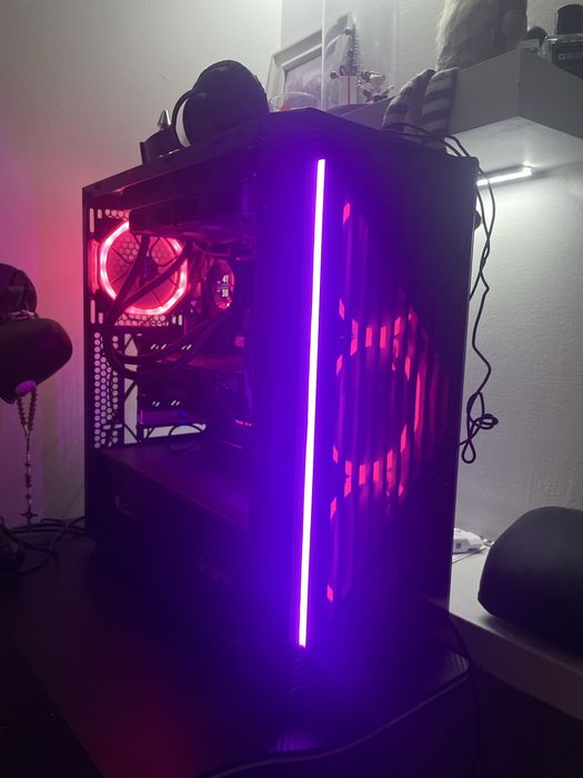 Komputer stacjonarny RTX 2070 super ryzen 7 2700x 32GB RAM