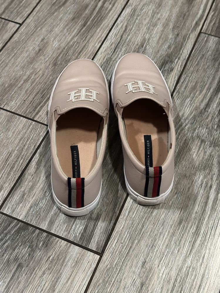 Сліпони tommy hilfiger оригінал