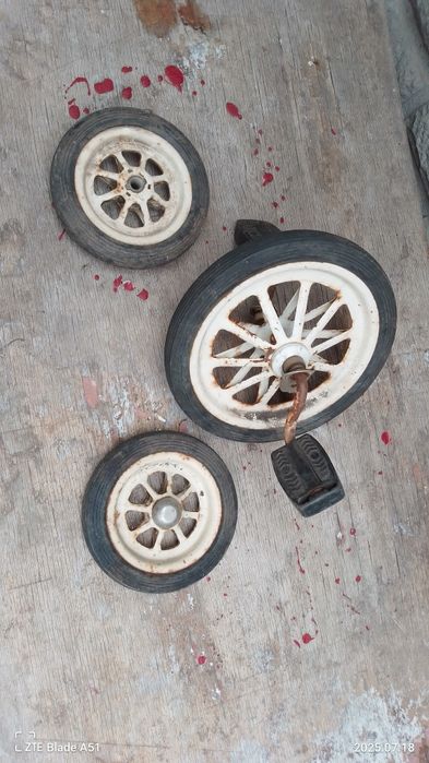 Колеса от детского велосипеда