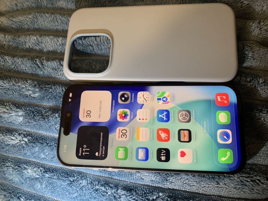 Продам iPhone 16 Pro 256Gb white rsim мінявся екран