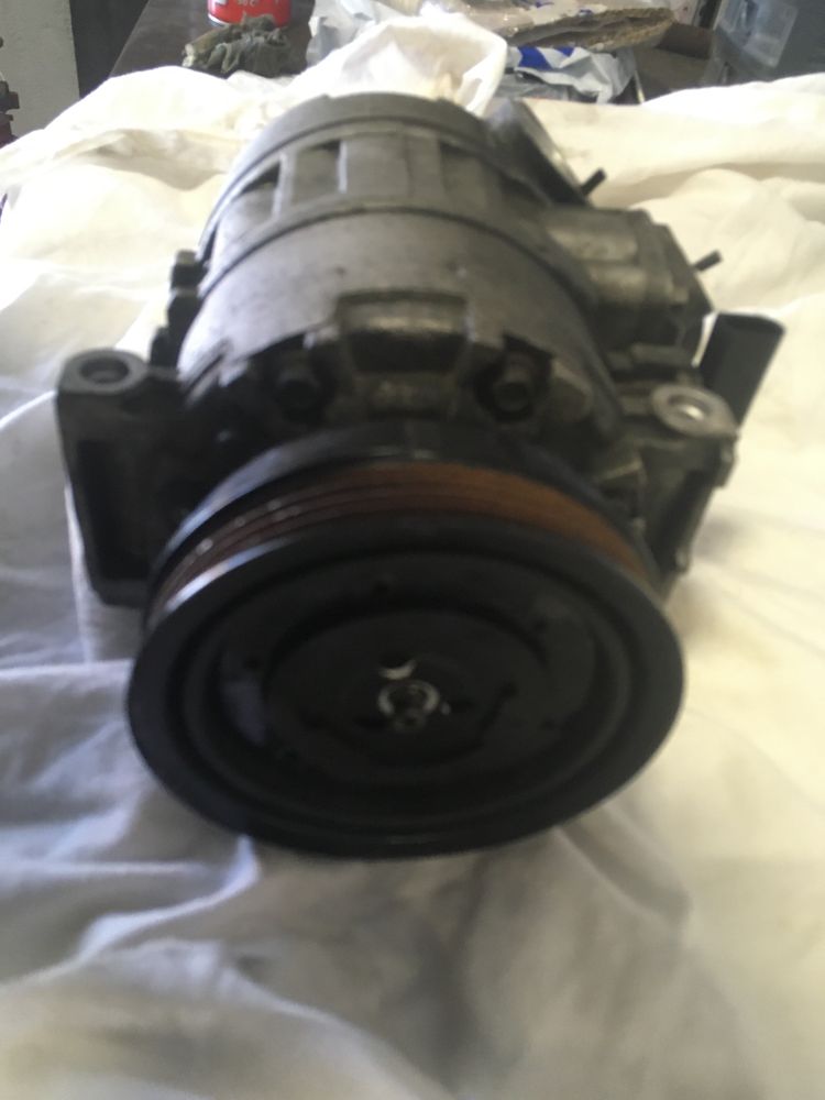 Компресор кондиціонера 4B0260805G  audi, vw, skoda