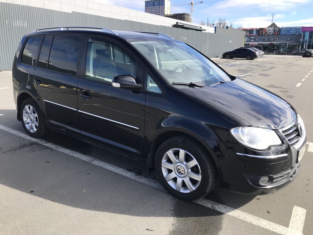 volkswagen touran