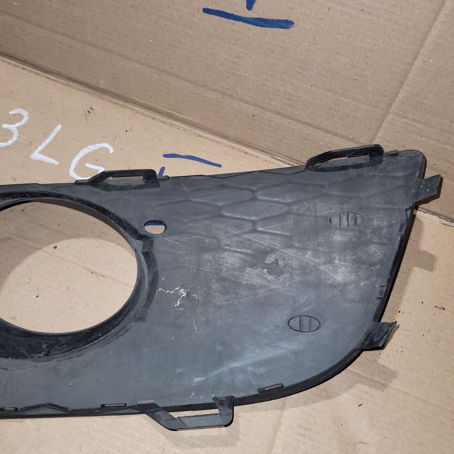 Kratka halogenu zderzaka przód prawy seat Leon II 2009r