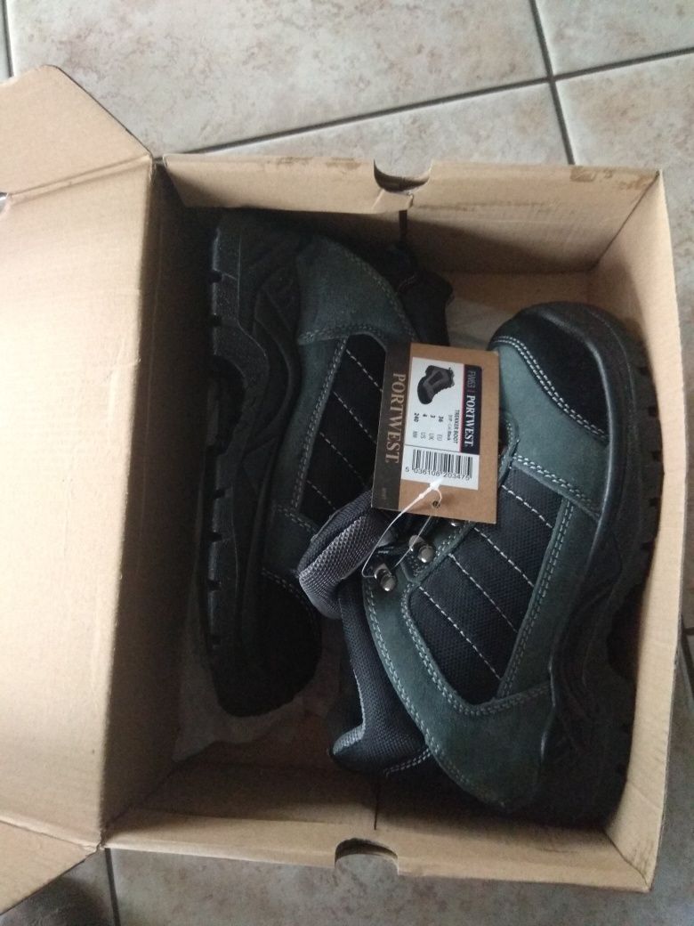 Buty robocze Portwest Trekker FW63 . Nowe. Rozmiar 36.