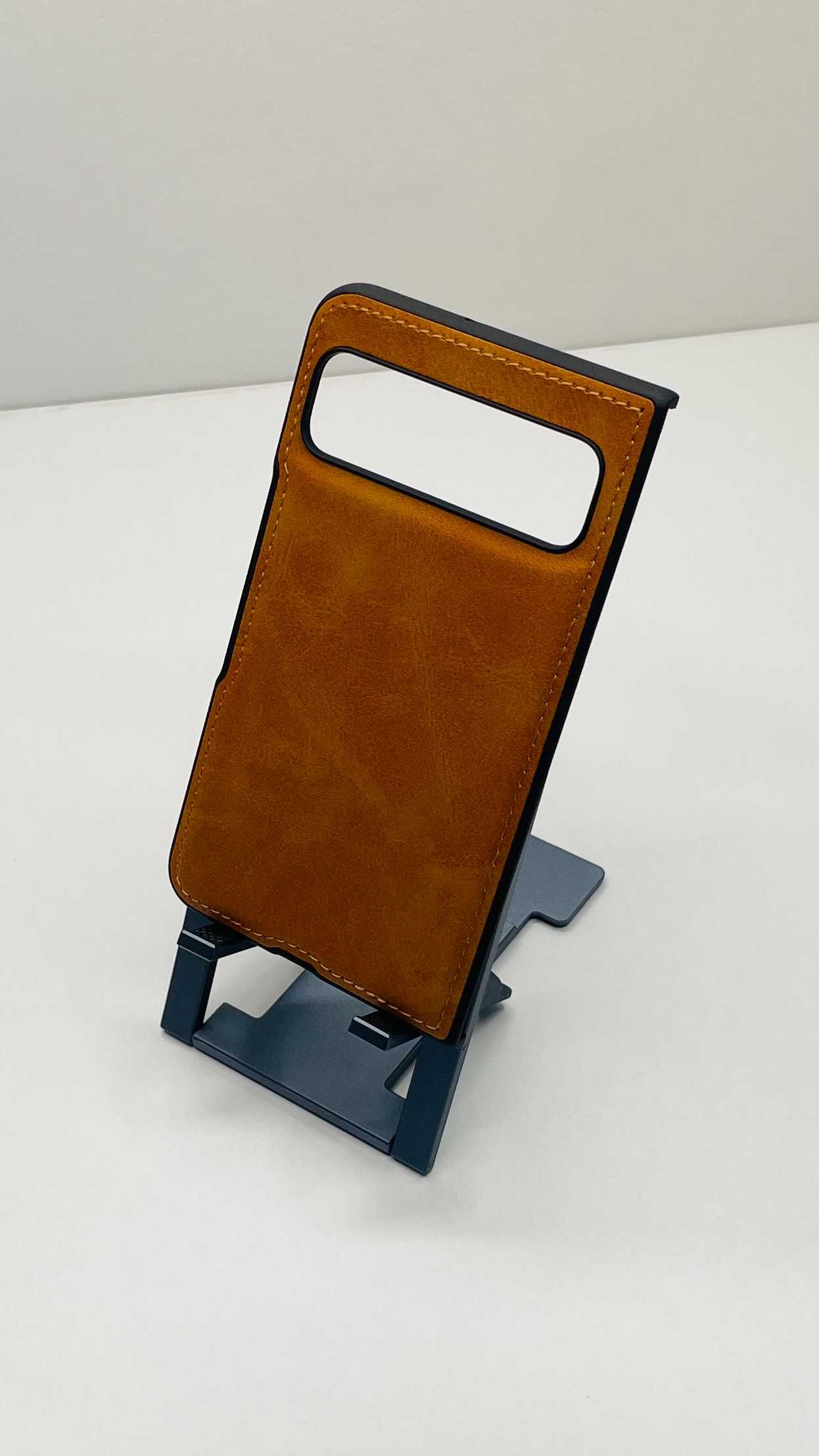Plecki Etui do Google Pixel Fold 2023 Brązowe Skórzane Foluu