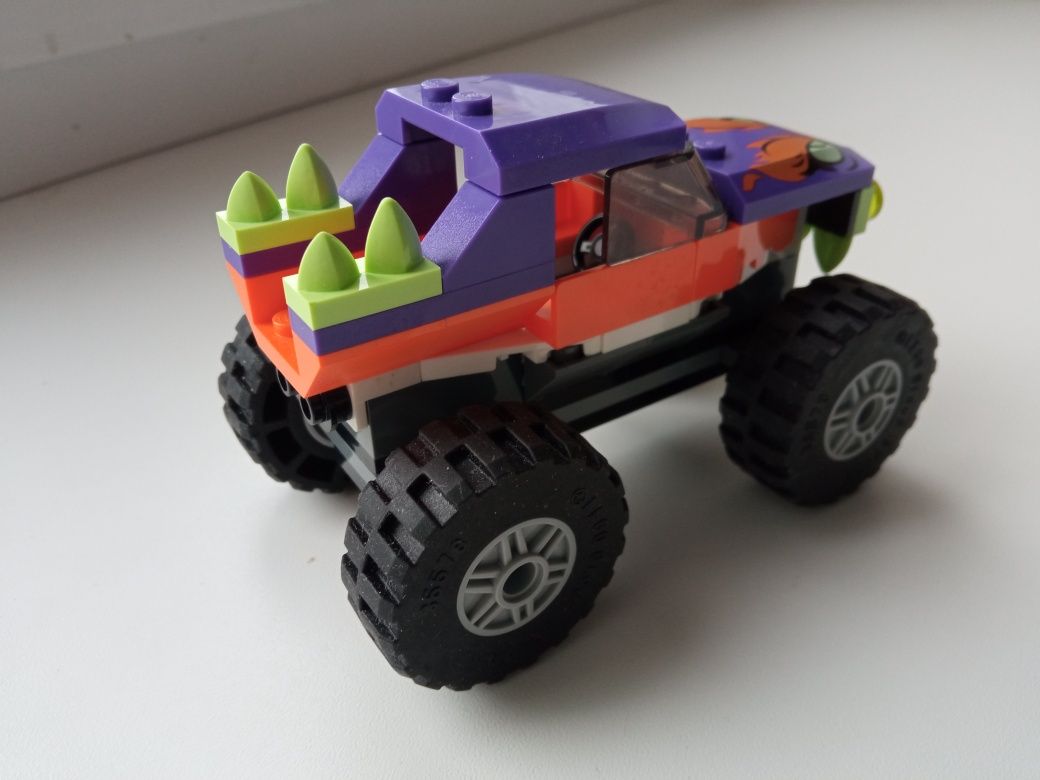 Lego city 60251 Monster truck