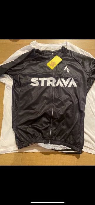 STRAVA zestaw kolarski – koszulka + spodenki, rozmiar L