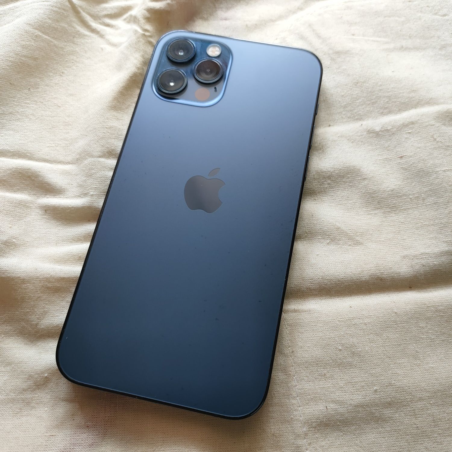 iPhone 12 Pro 128Gb impecável