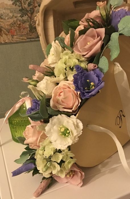 Шикарные  подарочные композиции ручной работы из холодного  фарфора