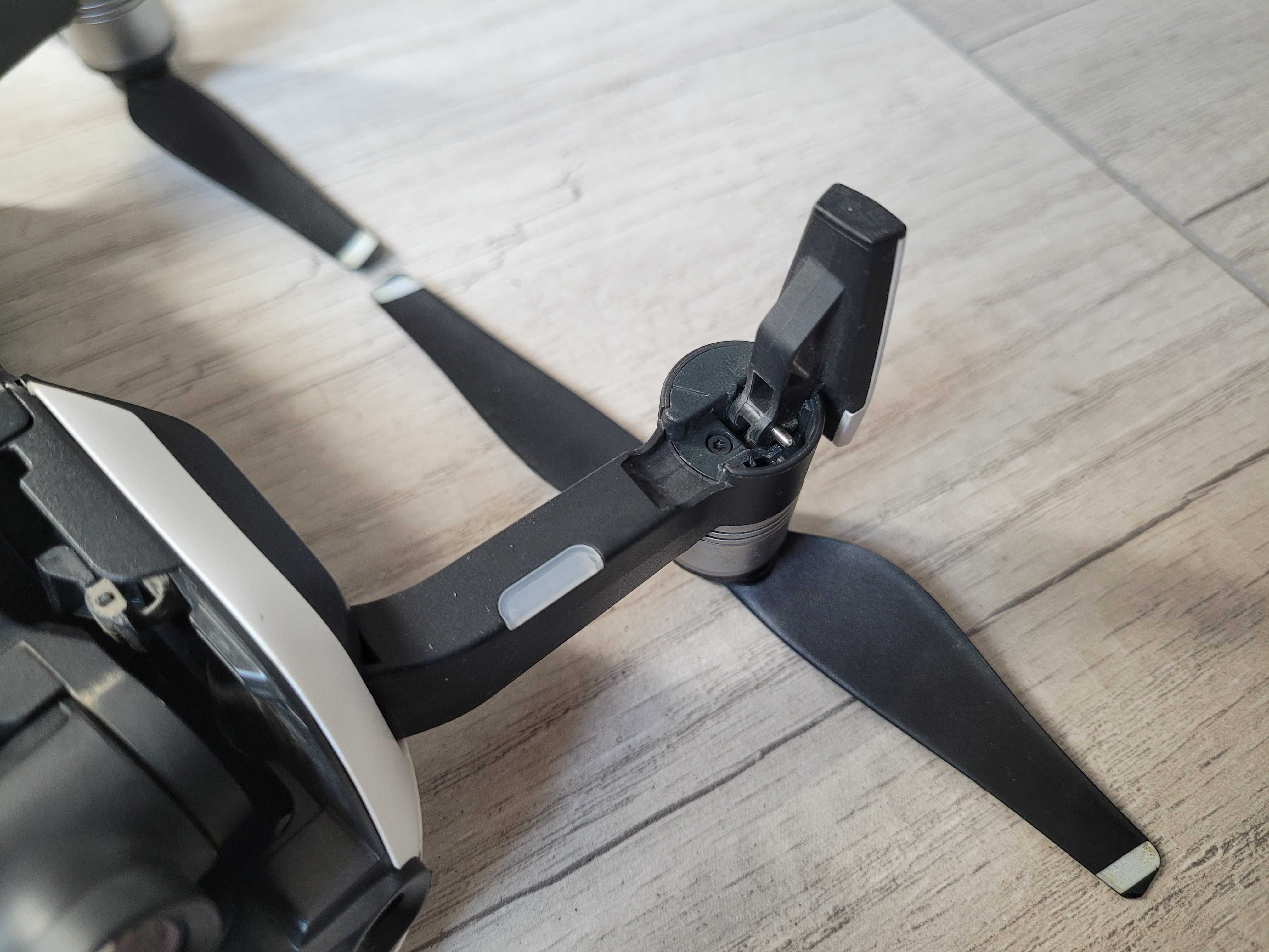 Dron DJI Mavic Air Fly More Combo PEŁNY ZESTAW Arctic White karta 64GB