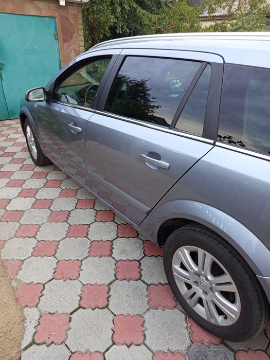Opel Astra  2009