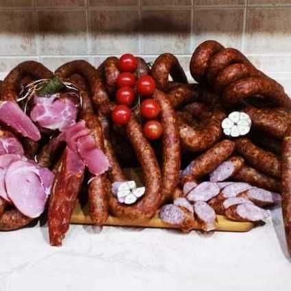 Rzemieślnicze Wyroby Wędzone, wędliny.