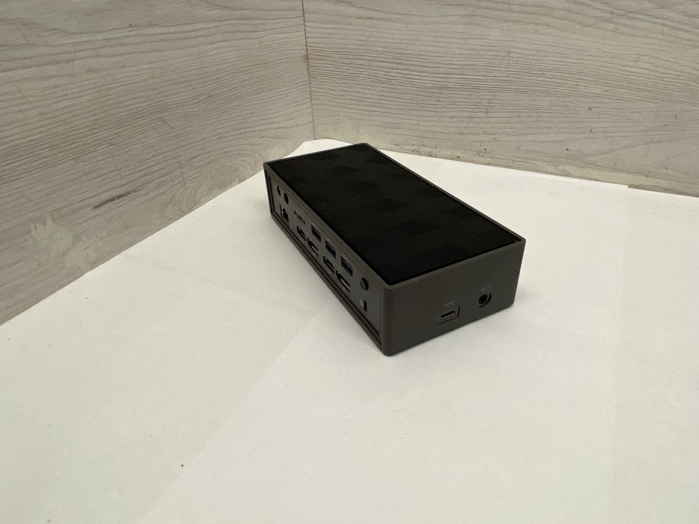 Док-станція Targus DOCK190EUZ USB-C / Thunderbolt 3 без блока живлення
