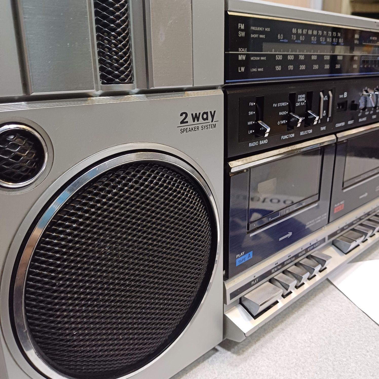 Głośnik Bluetooth w Retro stylu