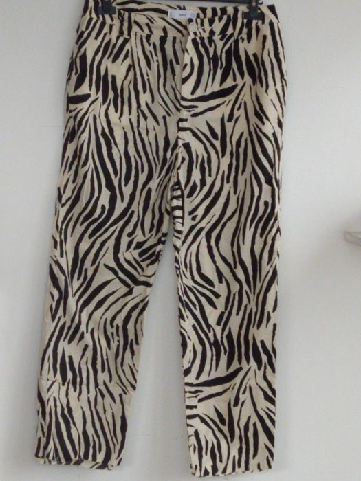 Calças com padrão, lindíssimas - Mango - Tamanho 42 - Novas!