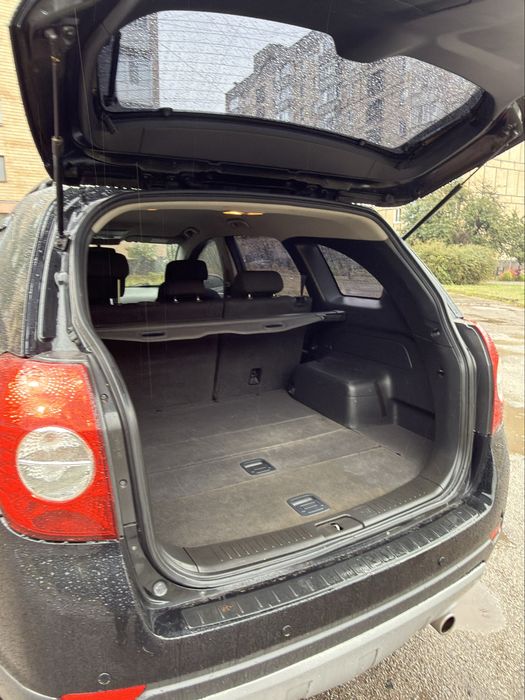 Chevrolet Captiva black c100