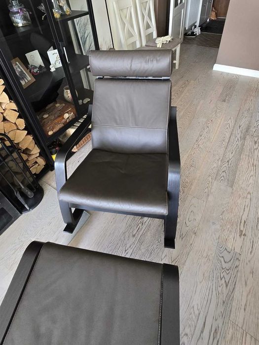 POÄNG
Fotel/podnóżek, brązowy/Glose ciemnobrązowy