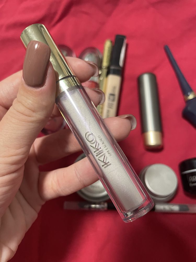 Набір косметики kiko maybelline підводка тіні помада консилер
