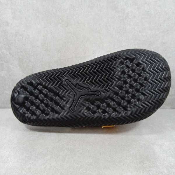 Klapki Nike Air Jordan 
Super Play Slide r. 41 i 49,5 EU