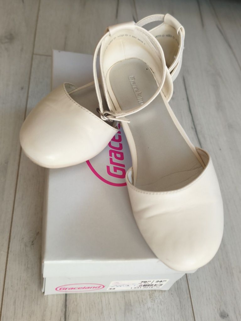 Buty na komunię r.32