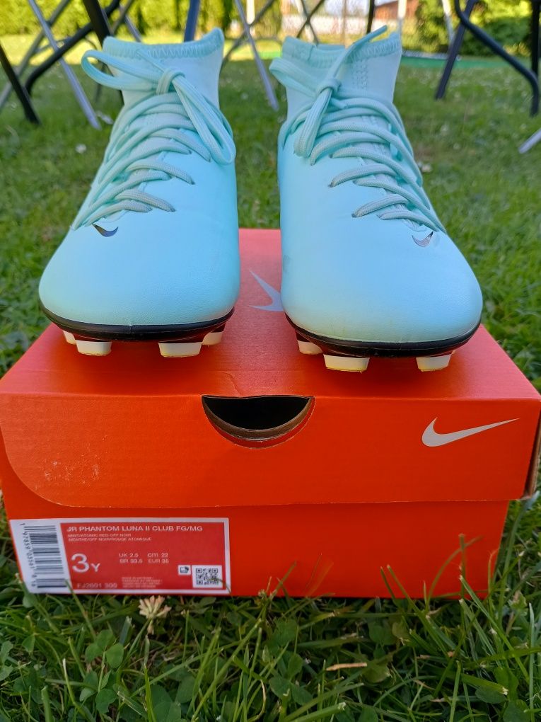Buty korki dziecięce Nike Jr Phantom Luna II rozmiar 35