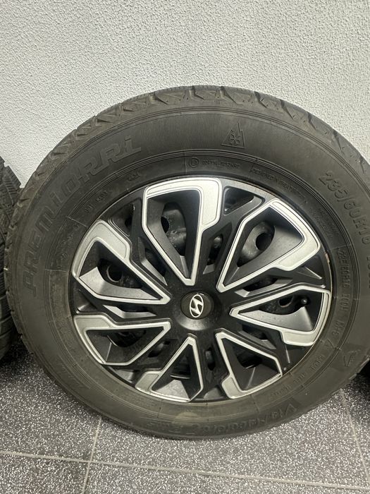 Продам зимову резину на металевих дисках