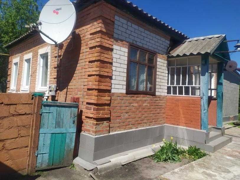 Продам крепкий дом в пгт. Малиновка Чугуевского района