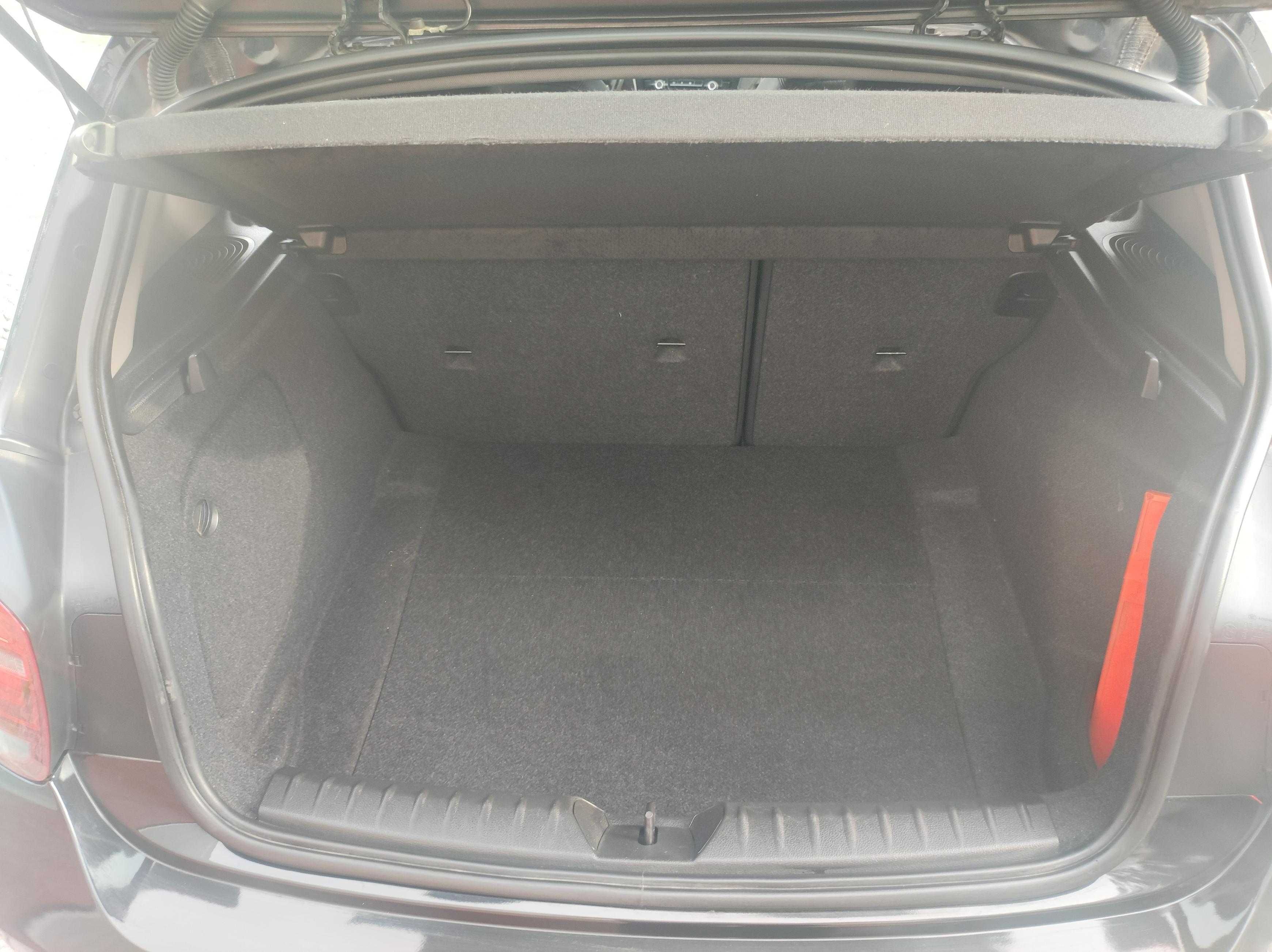 BMW 116D 116CV Xenon Pele
