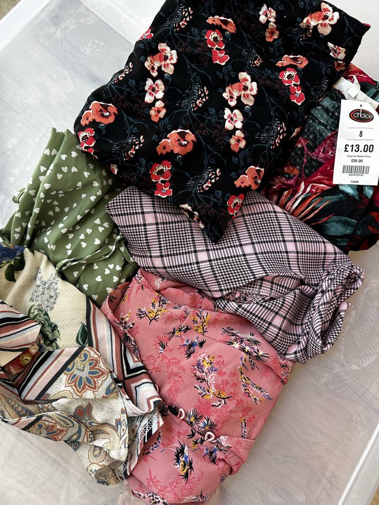 Odzież na wagę – kategoria „Sukienki”, z metkami. Second hand
