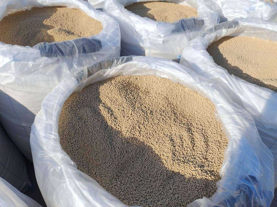 Czarna Kreda jeziorna-wapno granulowane węglanowe, kredowe