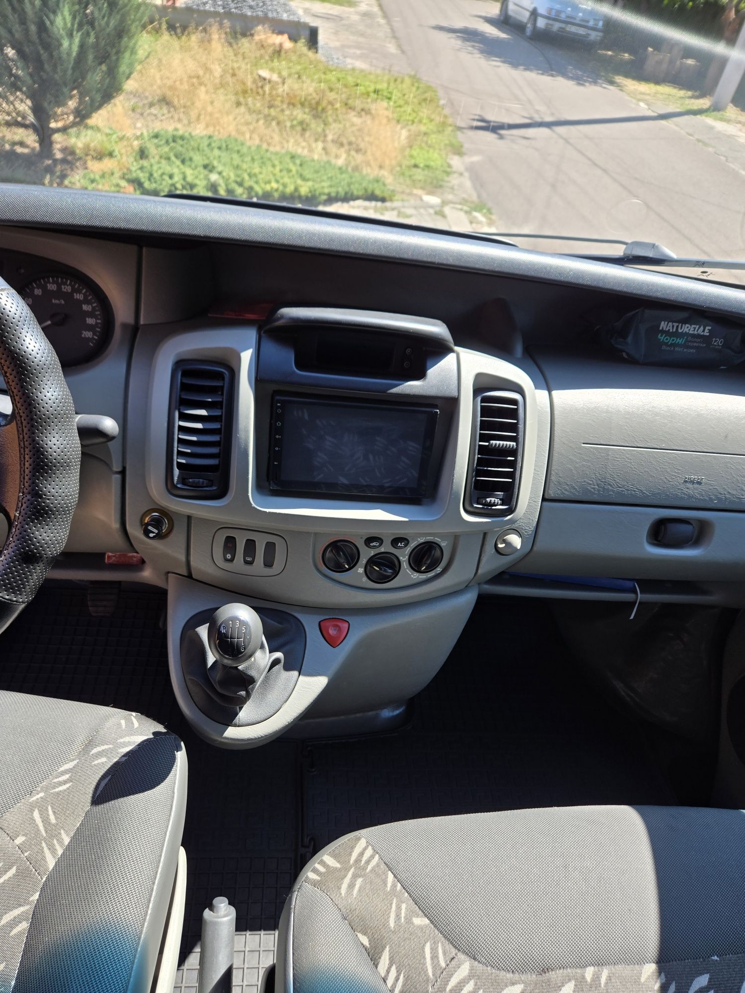 Open Vivaro-2006г. 1.9.,пассажирр