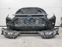 Toyota Rav 4 IV 2019-2022 Бампер передний оригинал комплектный